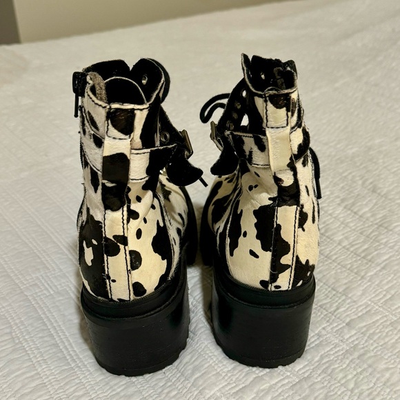 Free People Jeffrey Campbell Printed Check Lace Up Boot Color Cow - Picture 5 of 10